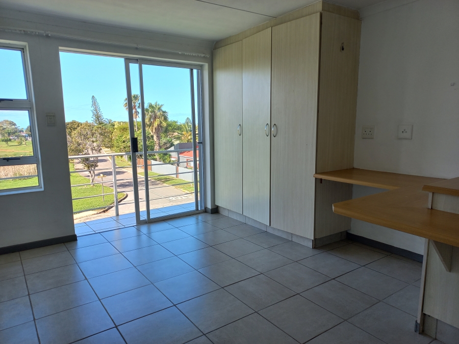To Let 1 Bedroom Property for Rent in C Place Eastern Cape
